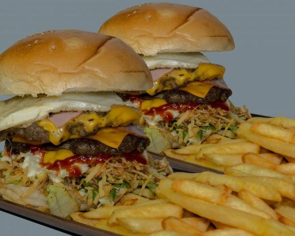 Combo de súper hamburguesas